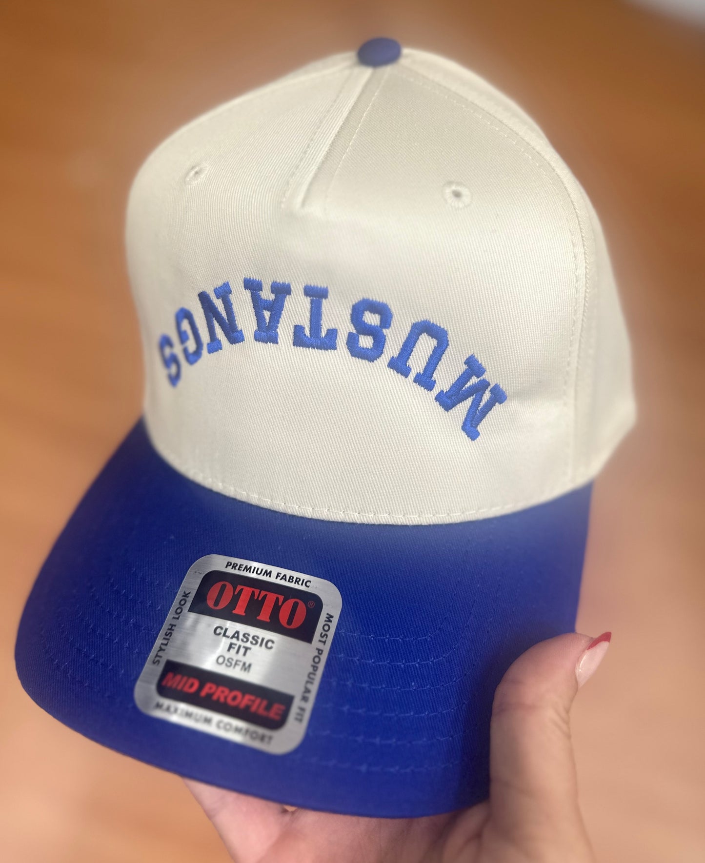 Upside down Mustangs Otto Hat