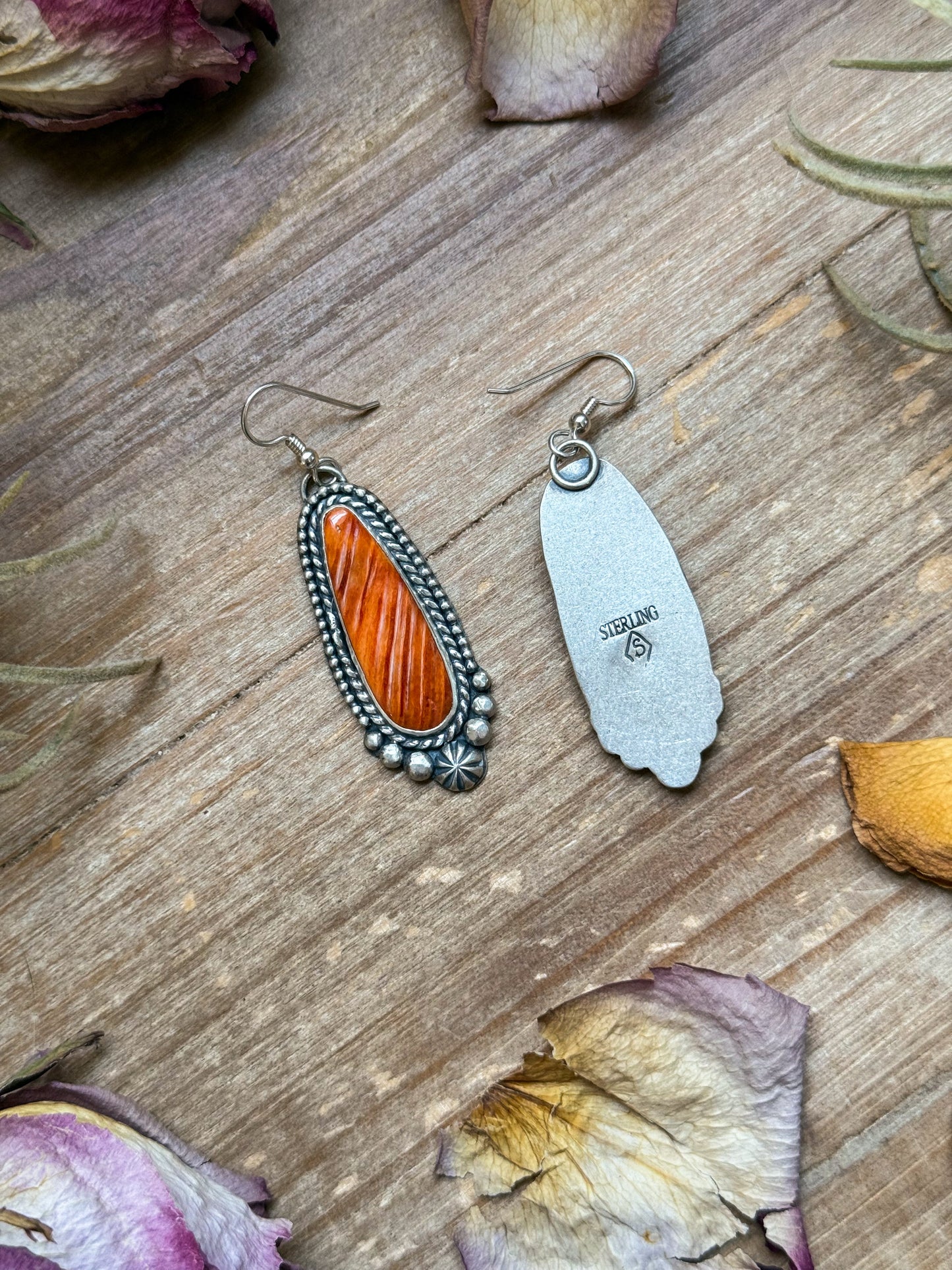 Sterling Silver Orange Spiny Oyster Dangle Earrings – Artist Shay Pfeiffer